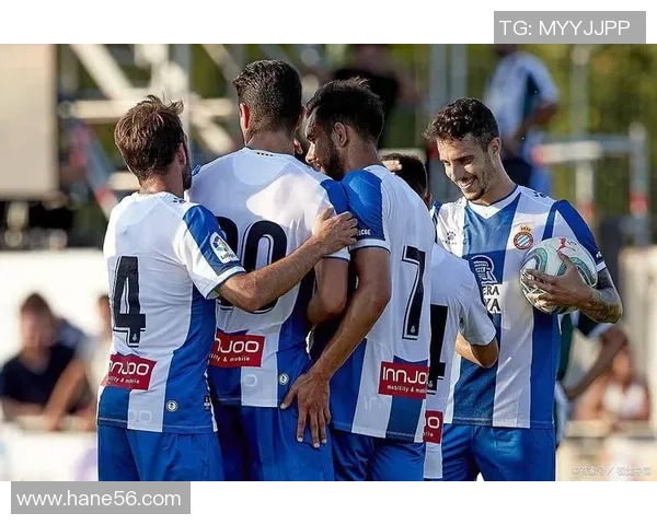 沃特福德与莱切城激战正酣谁能在英超赛场上笑到最后