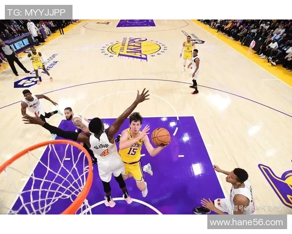 热火与湖人精彩对决回放分析全场精彩瞬间与战术解析