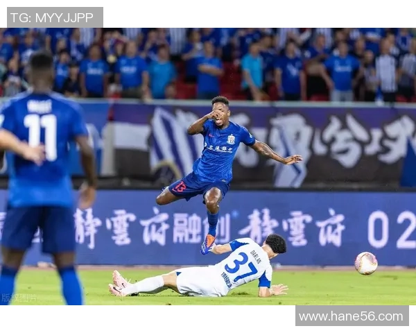 申花与上港激战正酣直播盛况尽在眼前精彩不容错过 申花与上港激战正酣直播盛况尽在眼前精彩不容错过